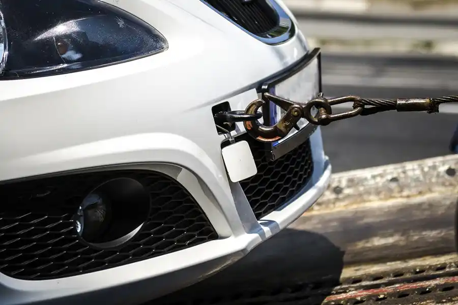 How Truck Towing Services Help Streamline Cash for Cars Sale Fenton, MO