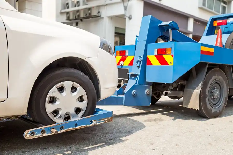 Efficient Truck Towing Services in Fenton, MO Efficient Truck Towing Services in Fenton, MO